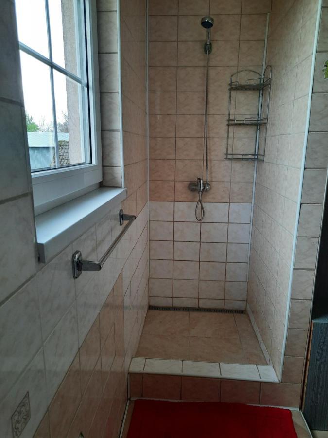 Apartman Chiarita Nemsova Exterior photo
